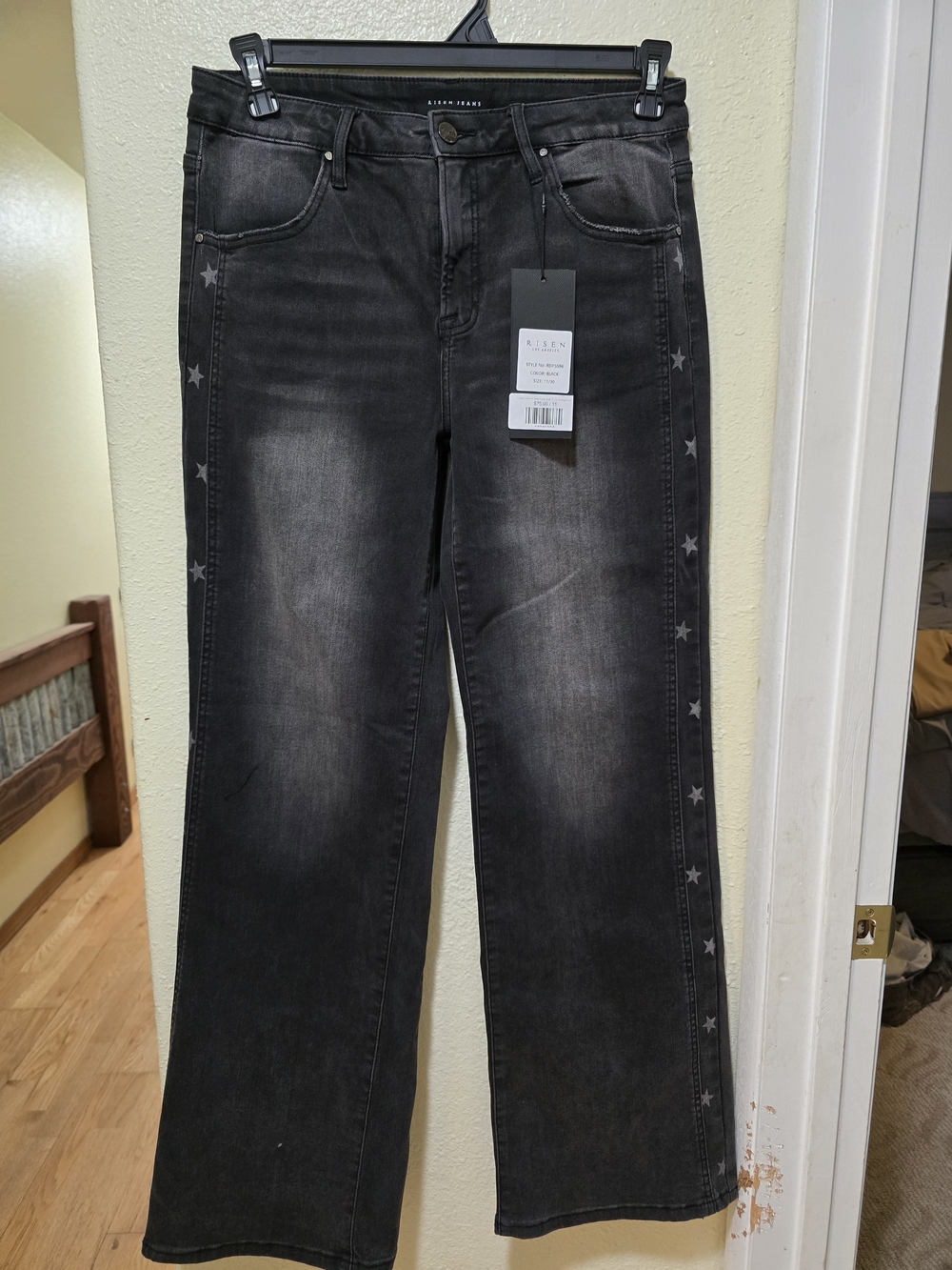 Risen Star-Trim High-Rise Straight Jeans - Black